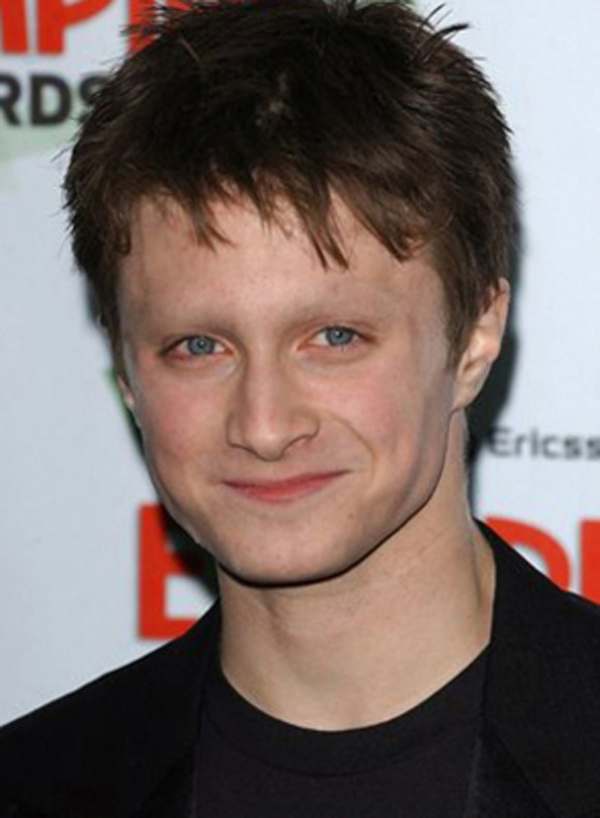 Famous People With No Eyebrows - EyebrowShaper