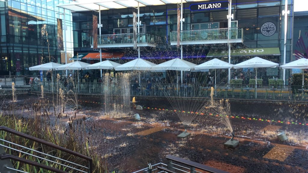 Dundrum Shopping Centre Has Transformed Its Fountain For Halloween!